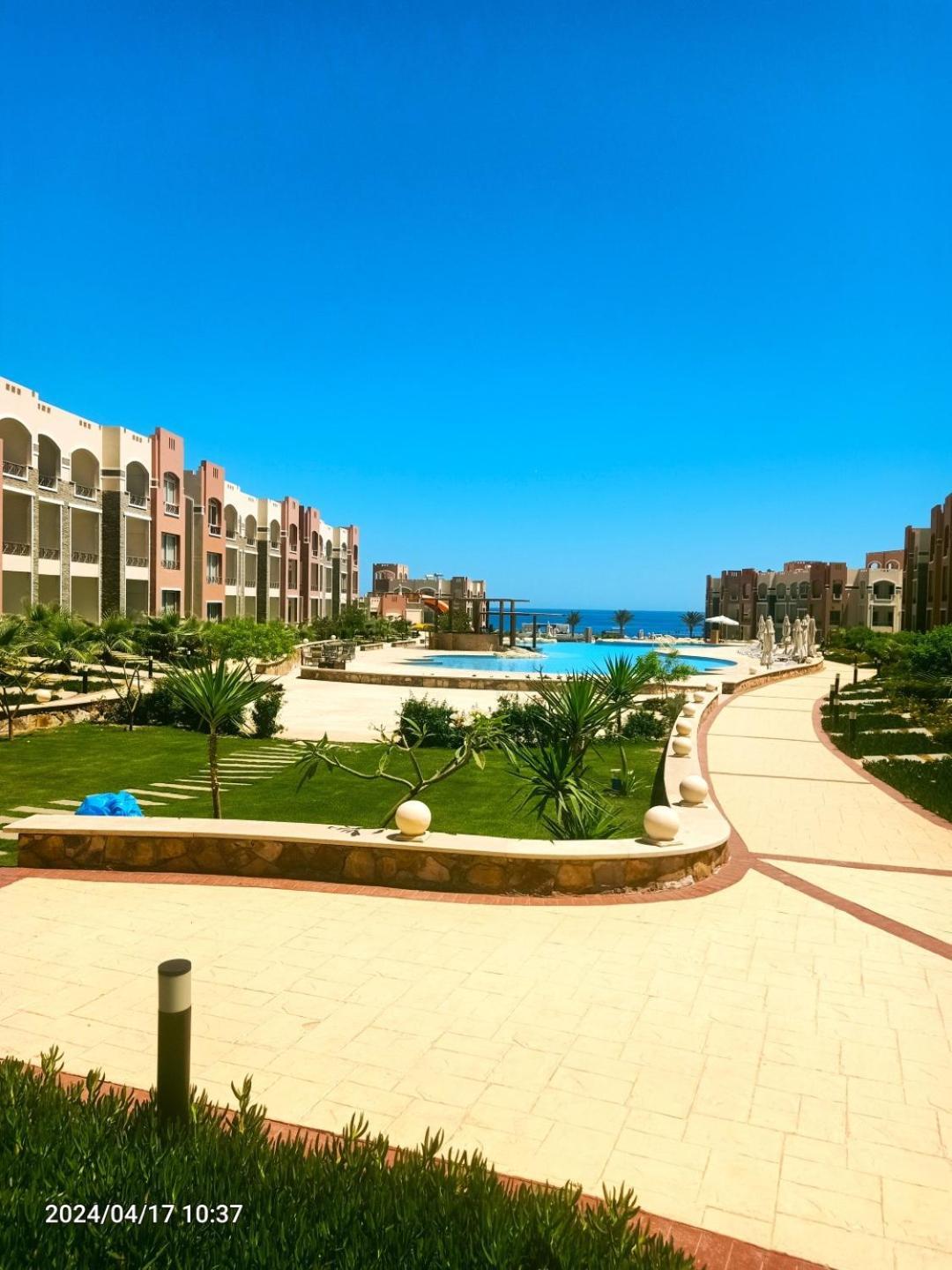 Oyster Bay Beach Resort Abu Dabab Exterior photo