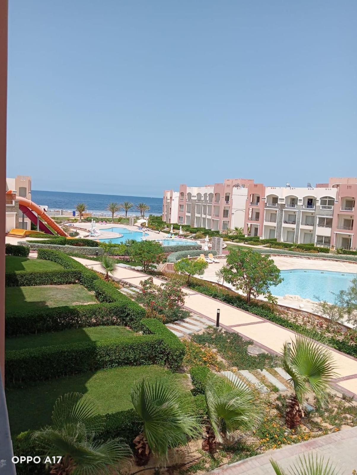 Oyster Bay Beach Resort Abu Dabab Exterior photo